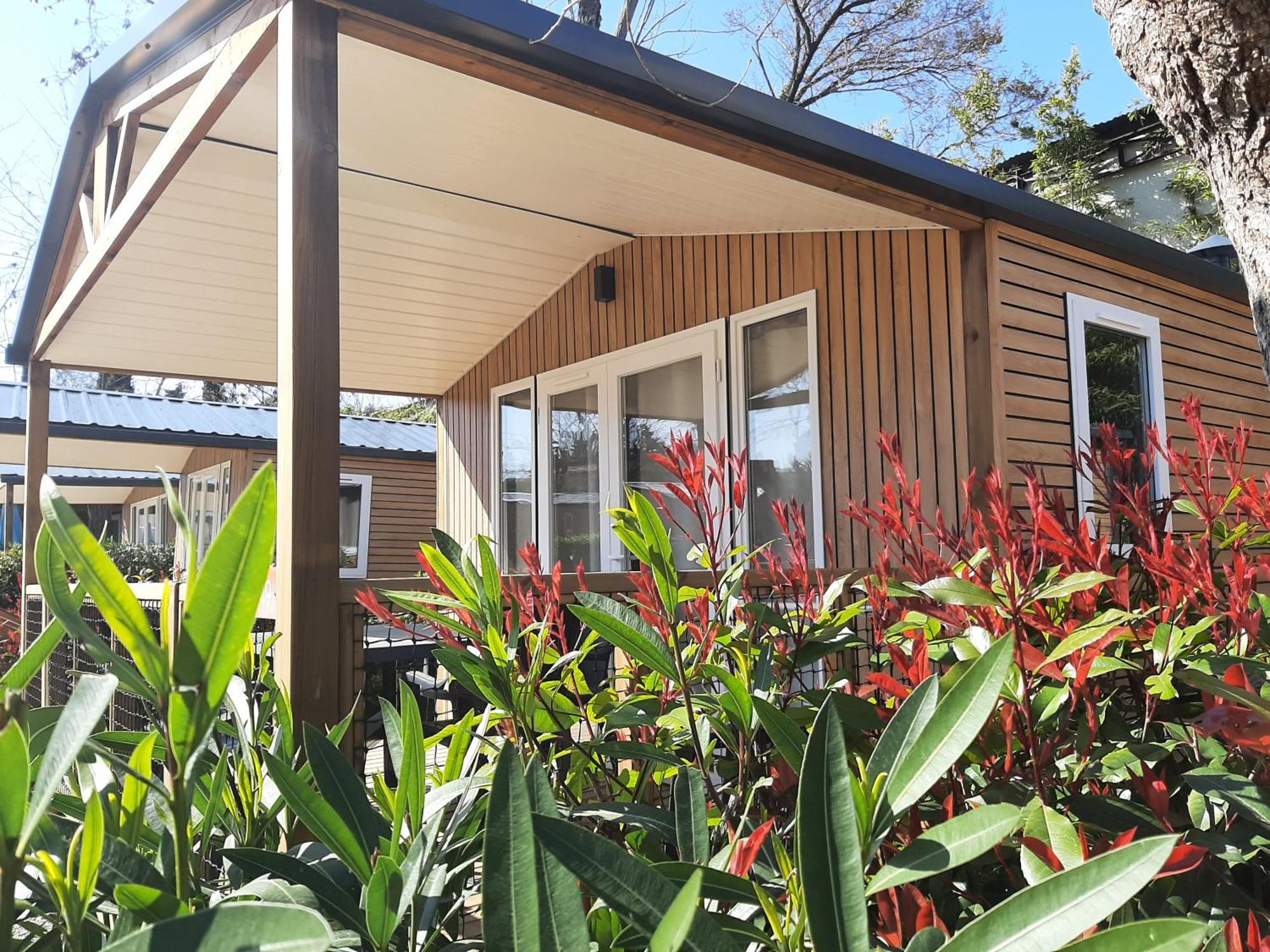 Eco-Lodge Lou Pantai ル・プラデ エクステリア 写真